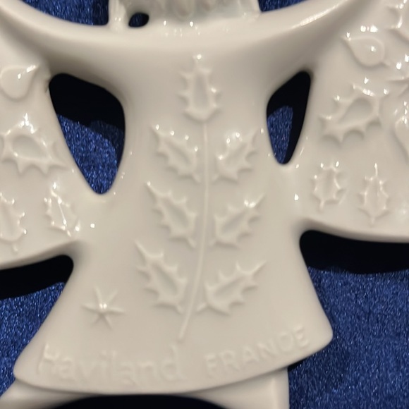 1973 Haviland Christmas ornament France "Dancing Bells" Discontinued - Picture 6 of 11